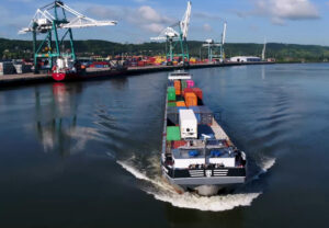 Transport fluvial sur la Seine