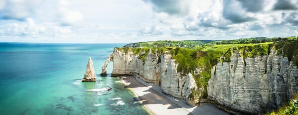 Etretat sur la Côte d'albâtre ©Credit-Egon999-AdobeStock