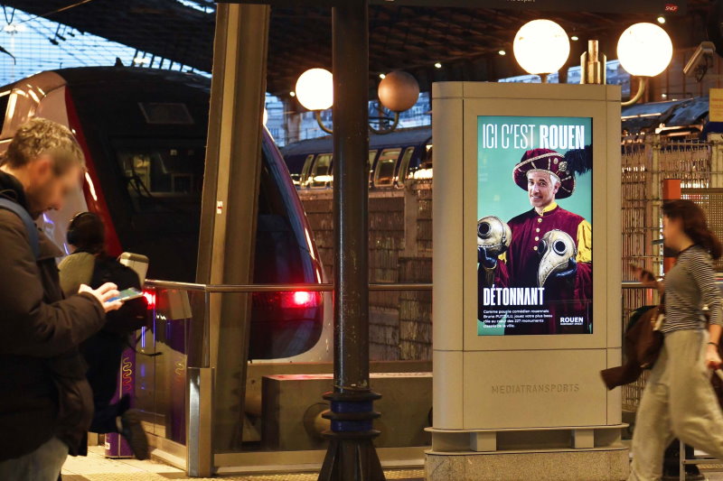 La campagne de communication ICI C'EST ROUEN dans les grandes gares Parisienne en décembre 2025 - Crédit photo : MEDIATRANSPORTS