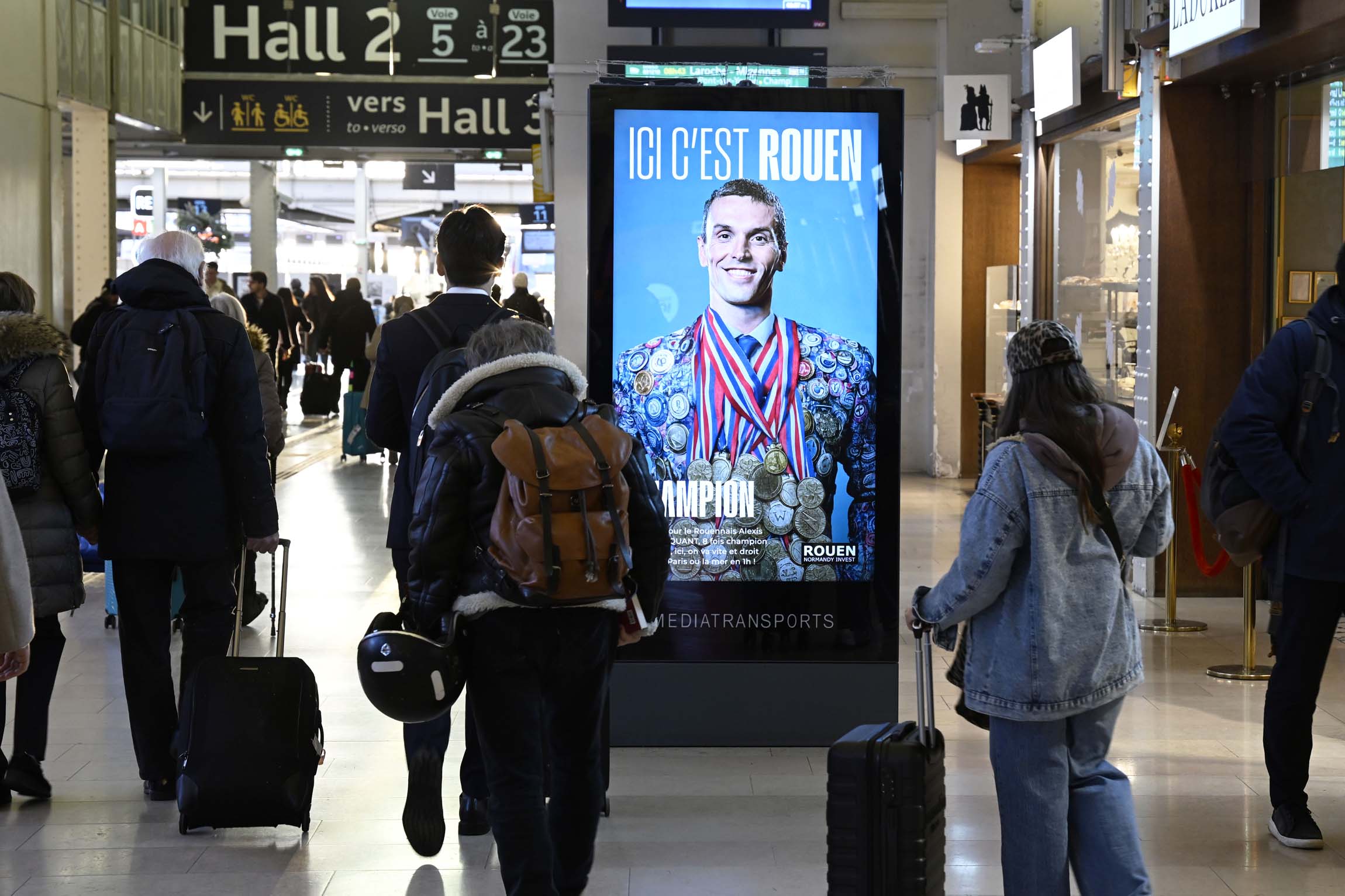 La campagne de communication ICI C'EST ROUEN dans les grandes gares Parisienne en décembre 2025 - Crédit photo : MEDIATRANSPORTS
