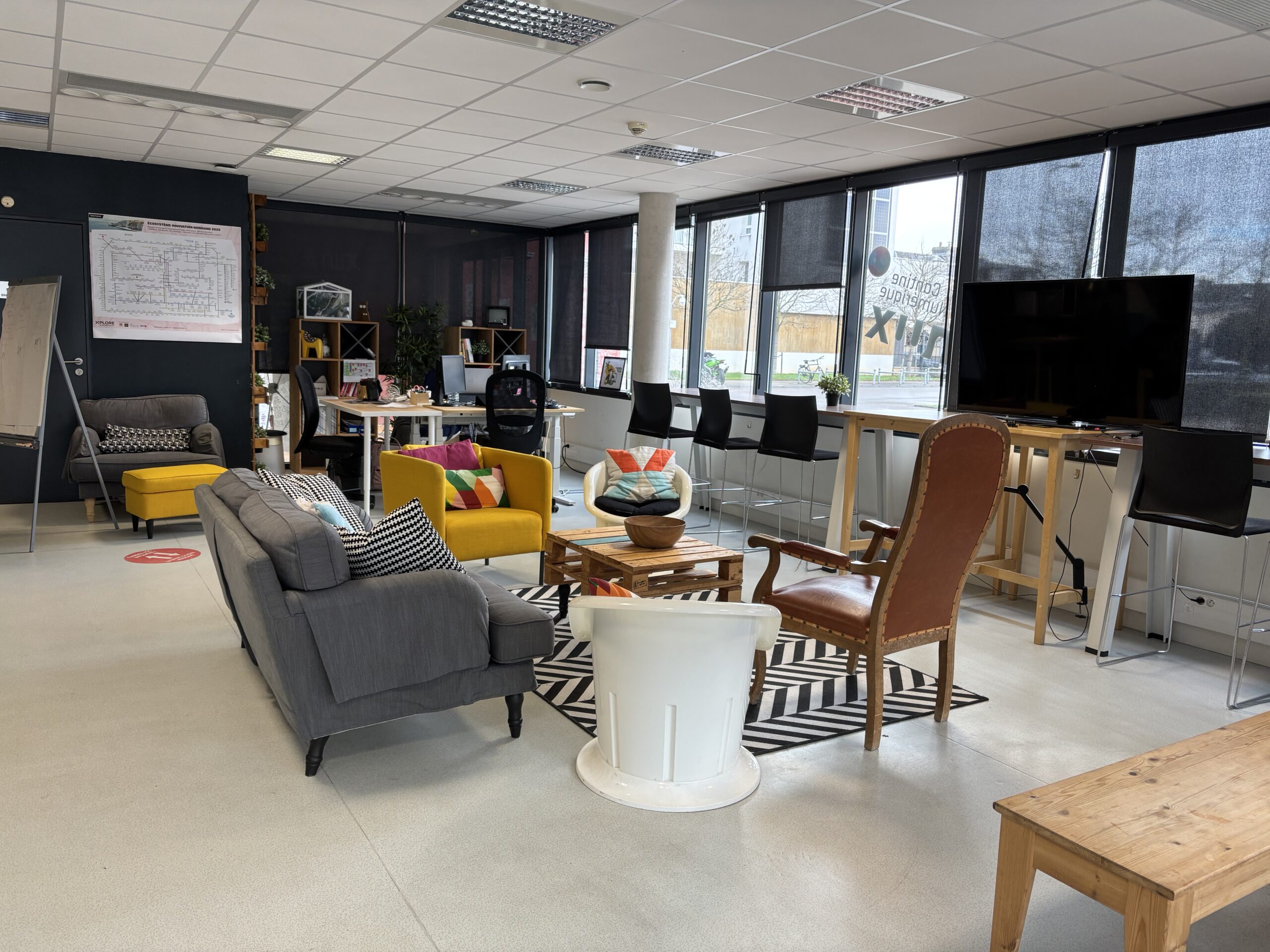 Espace de travail de Normandie Numérique ©RNI