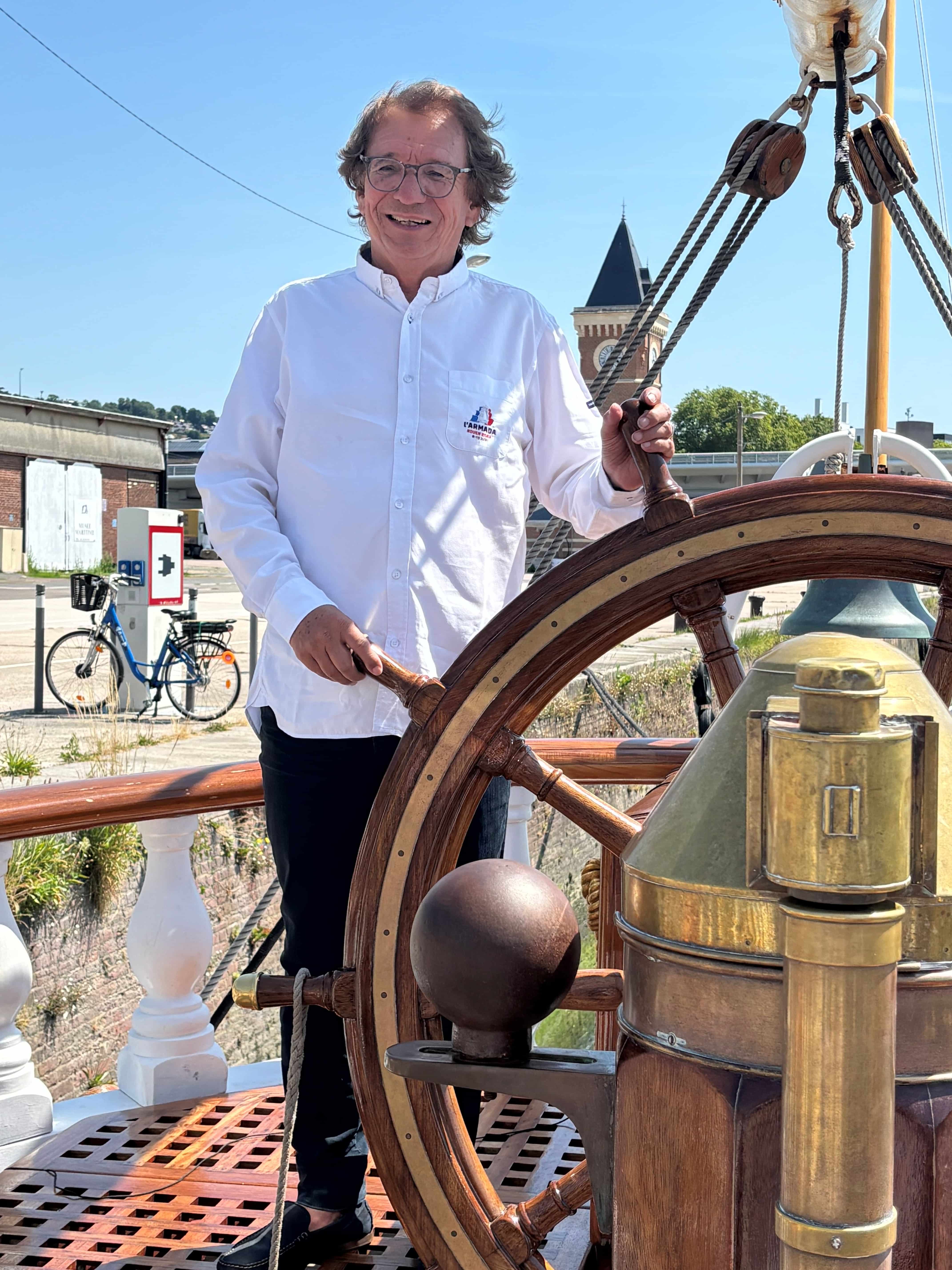 Jean-Paul RIVIERE, Président de l'Armada 2027 à bord du Belem, ©RNI