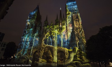 Tout l’été : monumentale « Cathédrale de lumière » !
